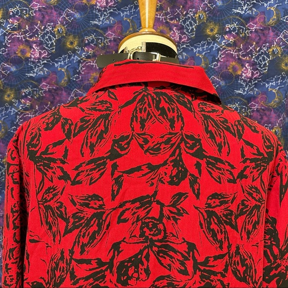 🌈 Amazing midnight red flower Vintage Top - Picture 6 of 11